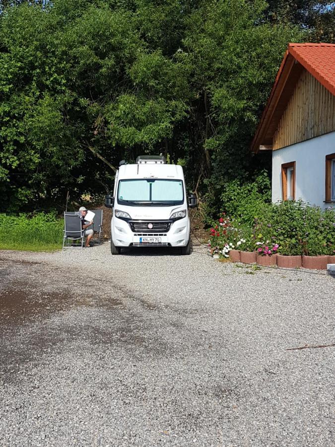 Chrom Ranch Reiterhof Bed and Breakfast Memmingen Eksteriør billede