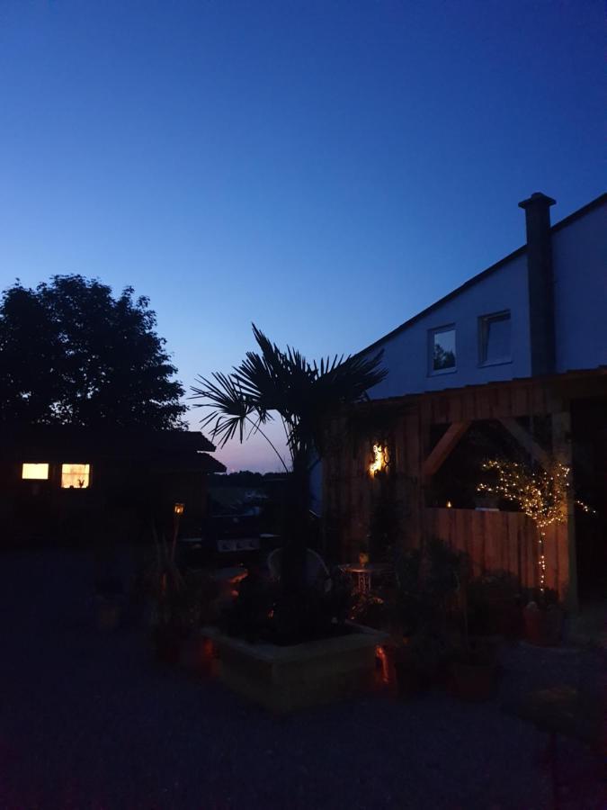 Chrom Ranch Reiterhof Bed and Breakfast Memmingen Eksteriør billede