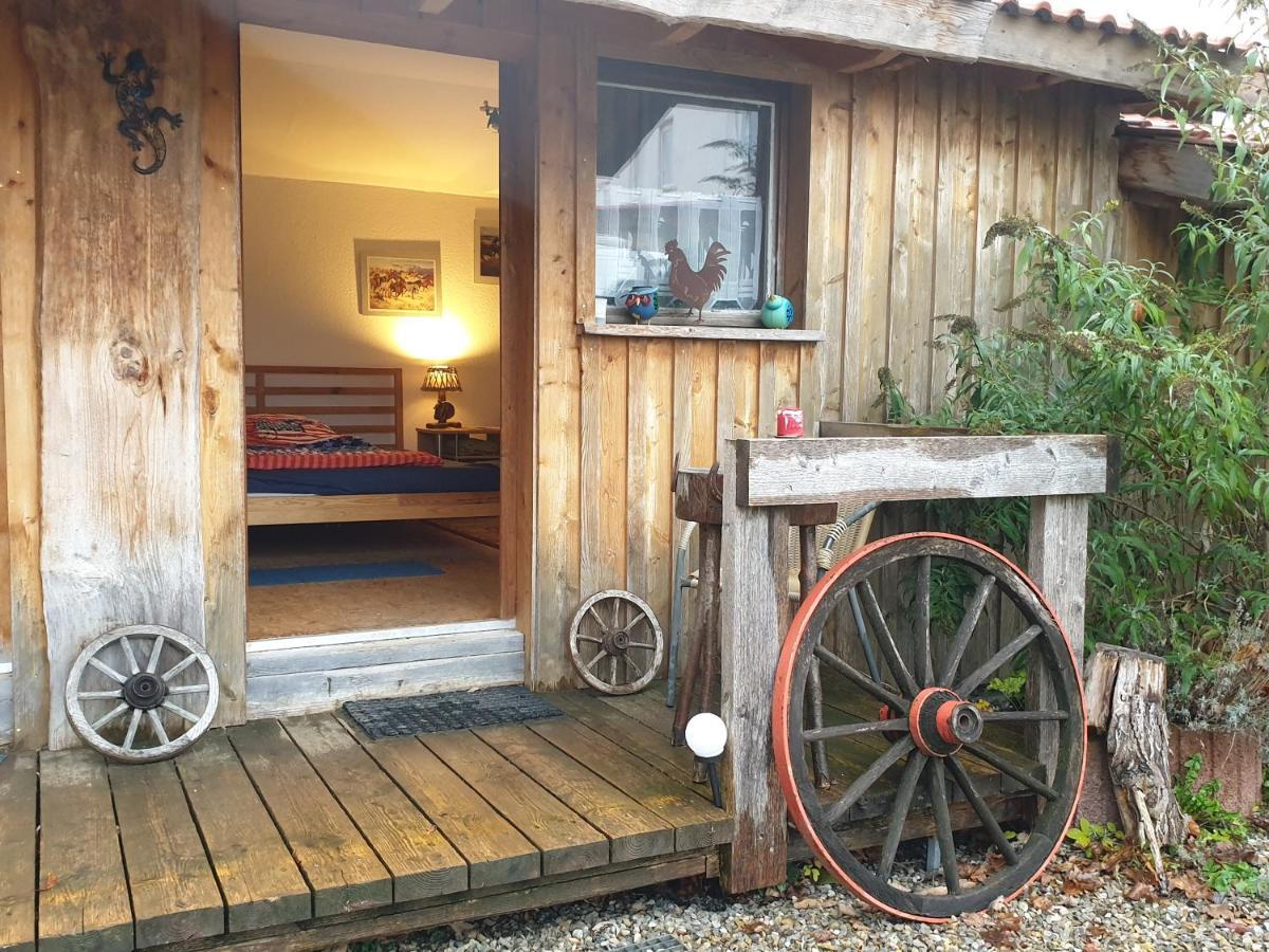 Chrom Ranch Reiterhof Bed and Breakfast Memmingen Eksteriør billede